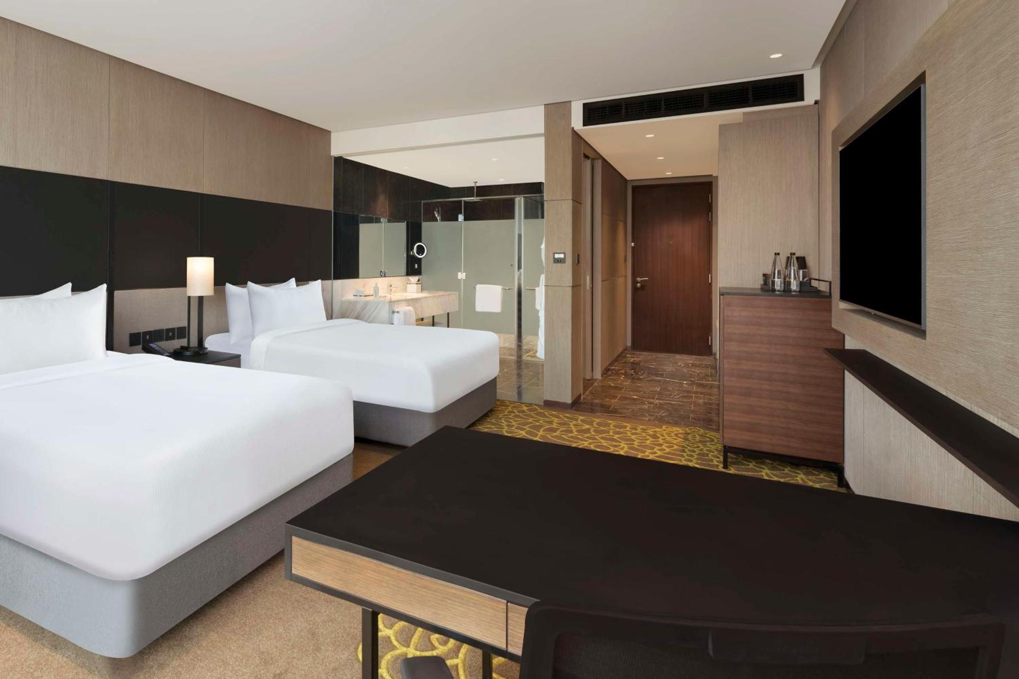 Hilton Bengaluru Embassy Manyata Business Park Hotel Buitenkant foto