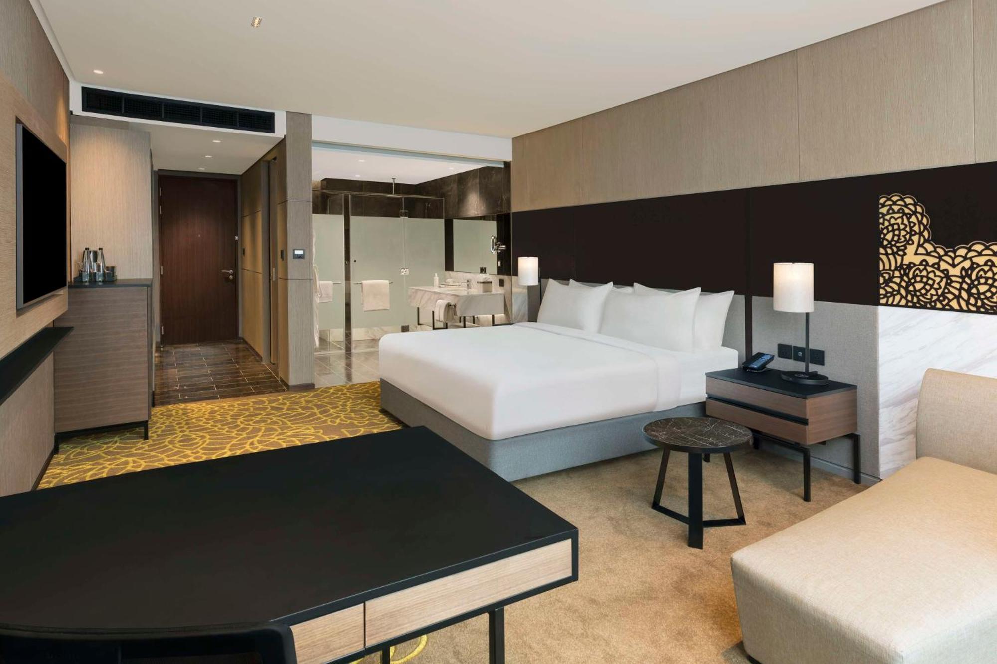 Hilton Bengaluru Embassy Manyata Business Park Hotel Buitenkant foto