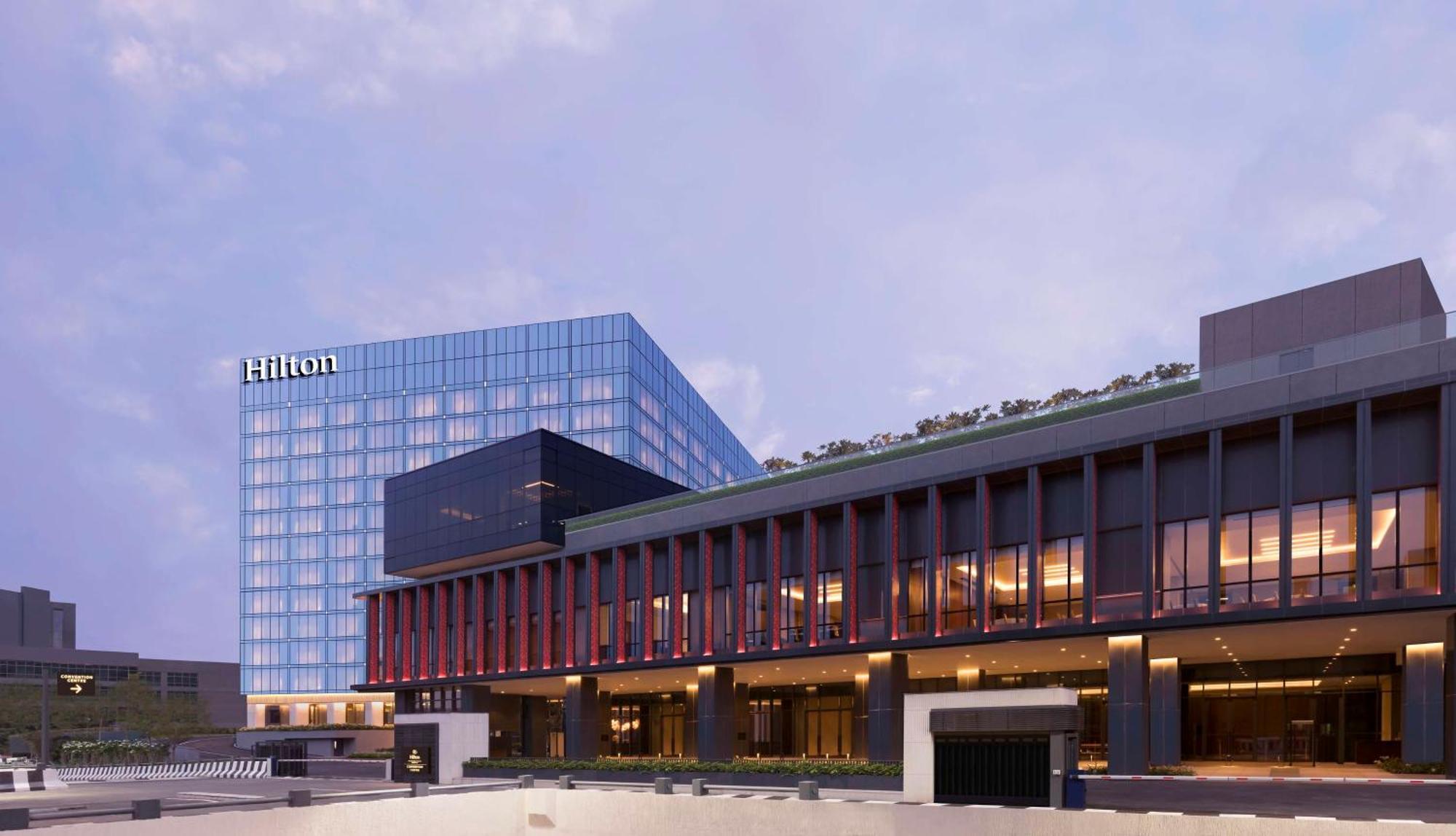 Hilton Bengaluru Embassy Manyata Business Park Hotel Buitenkant foto